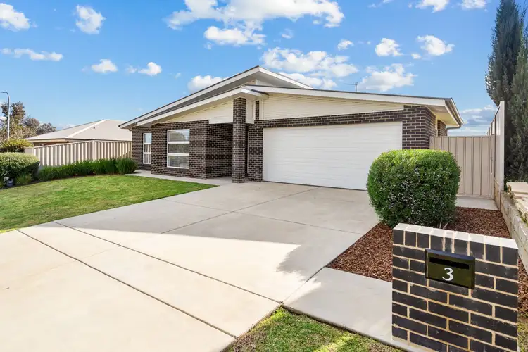 3 Cunjegong Loop, Gobbagombalin NSW 2650