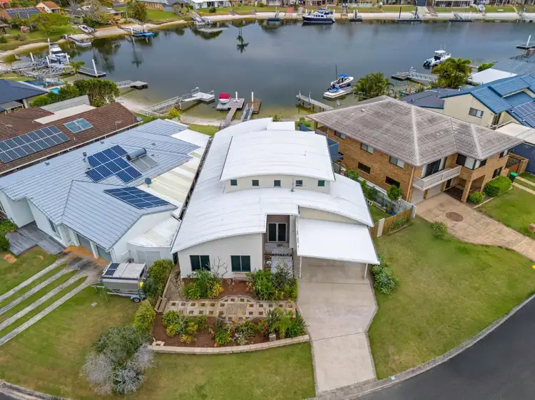 15 Binnacle Court, Yamba NSW 2464