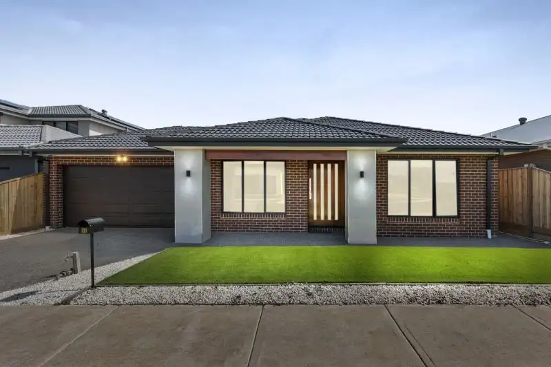 Main view of Homely house listing, 32 Stricta Circuit, Fraser Rise VIC 3336