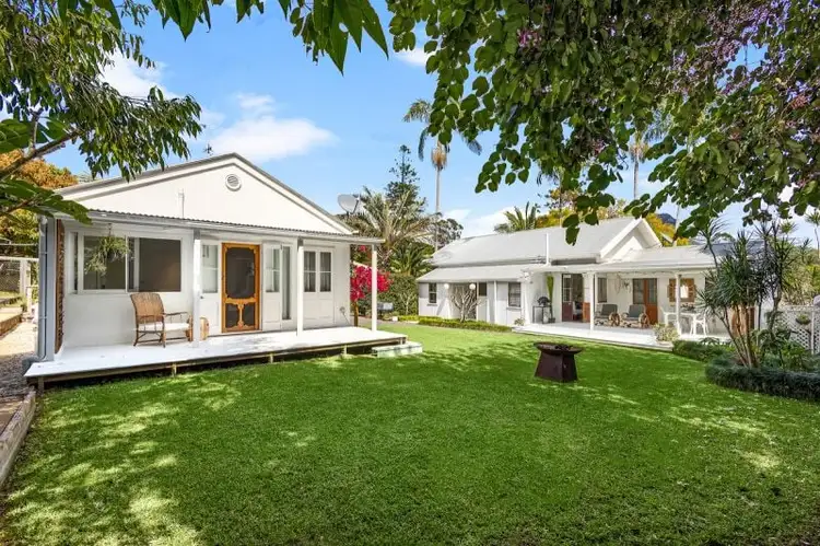 3 Pine Street, Pomona QLD 4568