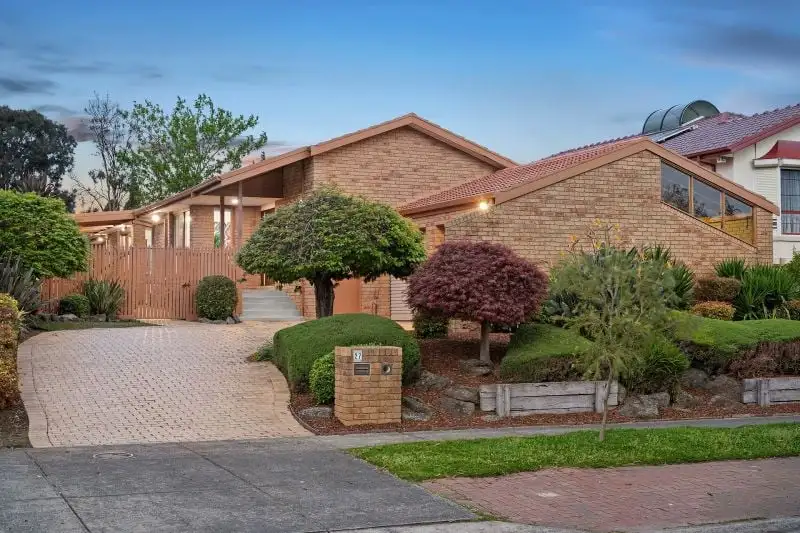 Main view of Homely house listing, 27 Lakewood Drive, Knoxfield VIC 3180