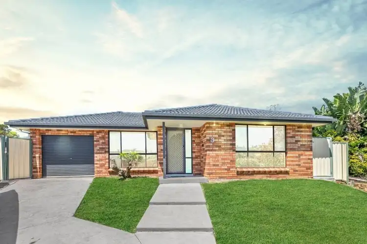 Second view of Homely house listing, 3 Lena Place, Kearns NSW 2558
