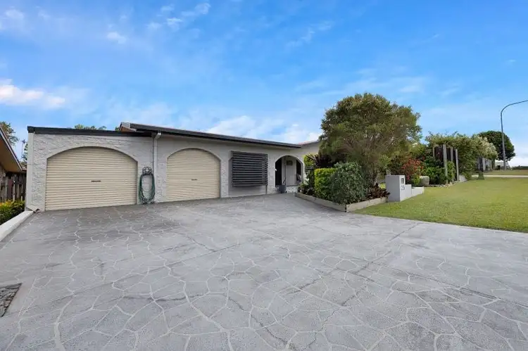 Second view of Homely house listing, 25 Shiral Drive, Beaconsfield QLD 4740