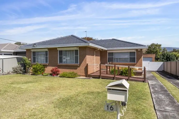16 Saville Road, Dapto NSW 2530