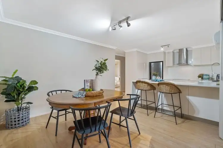 Fifth view of Homely house listing, 9 Kingfisher Close, Runcorn QLD 4113