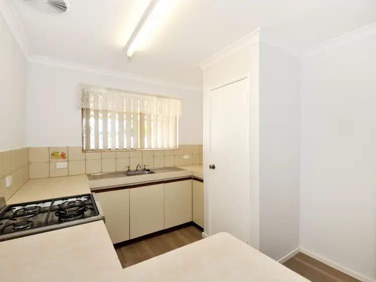 Sixth view of Homely unit listing, 5/2 Edmonds Cove, Safety Bay WA 6169