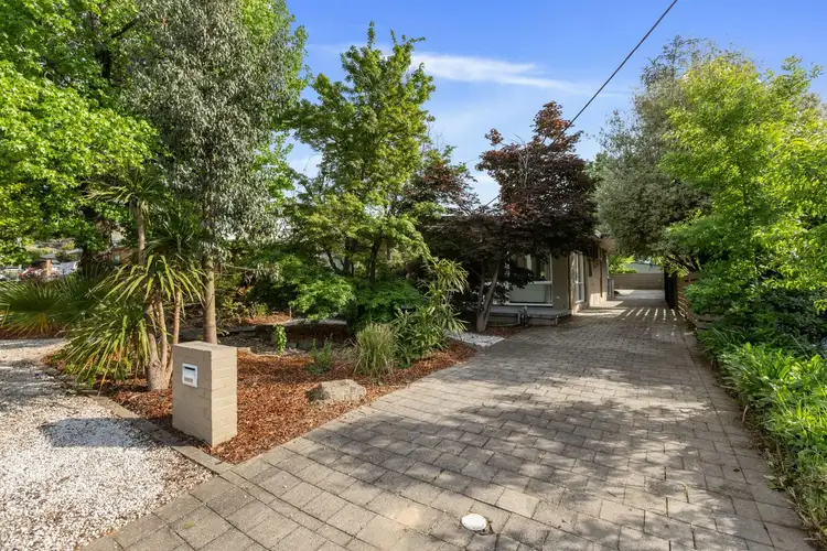9 Cook Street, Kooringal NSW 2650