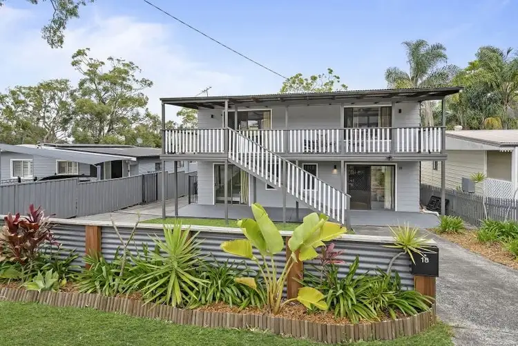 Second view of Homely house listing, 18 Laelana Avenue, Budgewoi NSW 2262