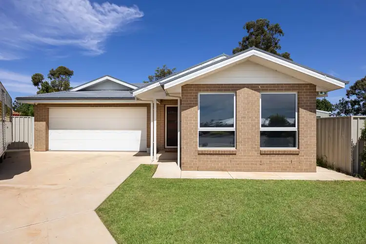 4 Couch Court, Turvey Park NSW 2650