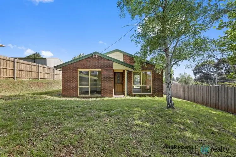 12 Armstrong Avenue, Drouin VIC 3818