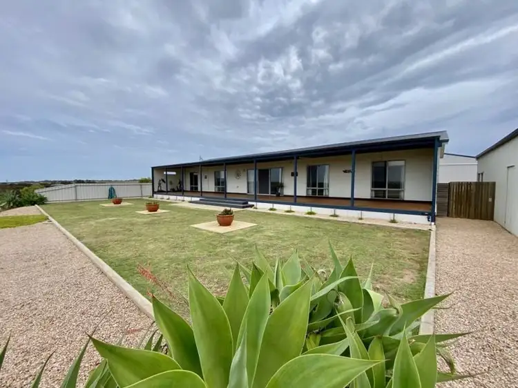 18 Wheaton Drive, Streaky Bay SA 5680