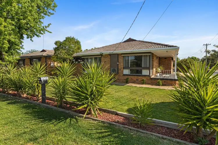 36 Geneva Crescent, Lake Albert NSW 2650