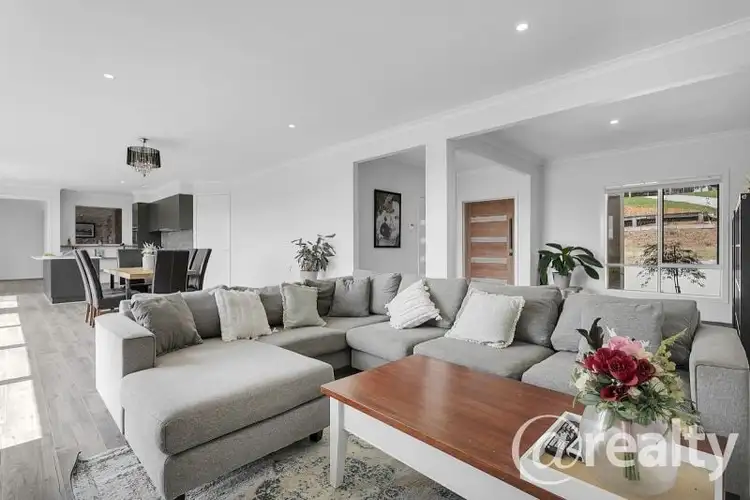 Sixth view of Homely house listing, 11 Treforest Court, Warragul VIC 3820