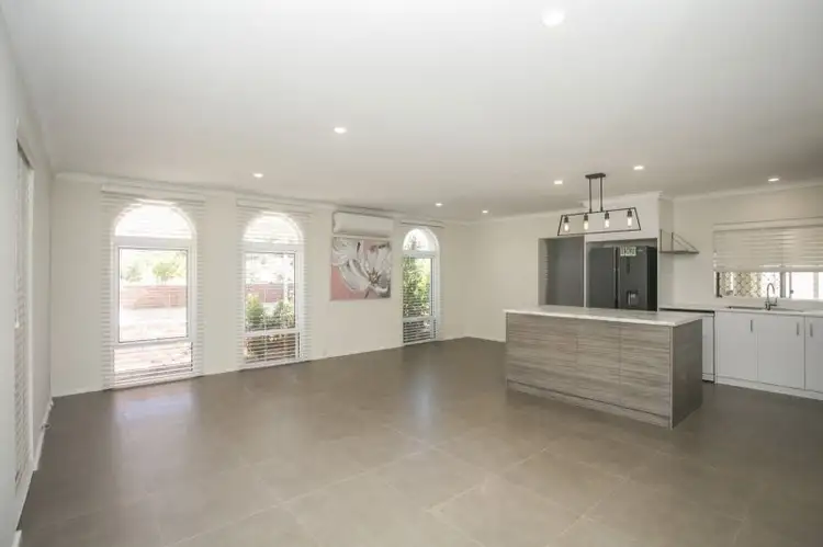 82 Hamersley Place, Morley WA 6062