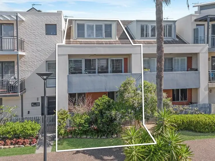 2/2 Linwood Street, Maryville NSW 2293