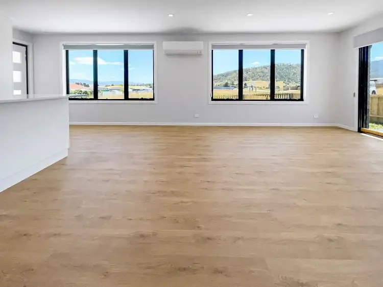 Fourth view of Homely house listing, 2/82 Benjamin Terrace, New Norfolk TAS 7140