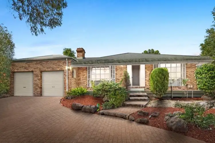 10 Knee Lane, Croydon North VIC 3136