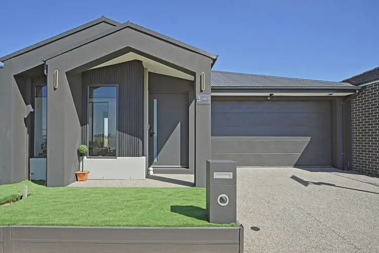 3 Tawny Street, Fraser Rise VIC 3336