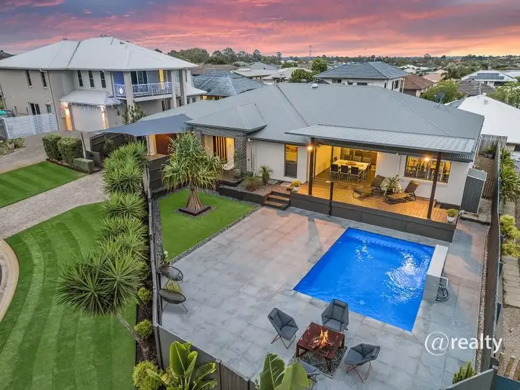 8 Avoca Place, Warner QLD 4500