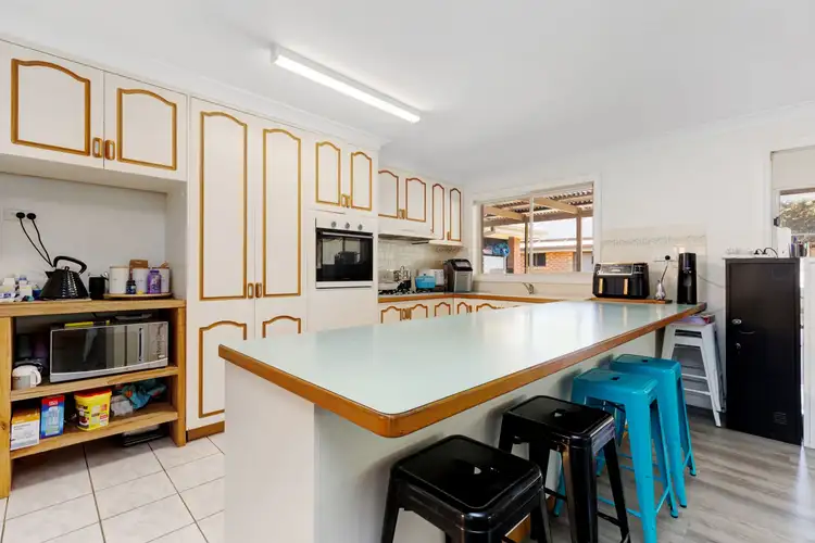 Fifth view of Homely house listing, 2 Cooba Place, Estella NSW 2650