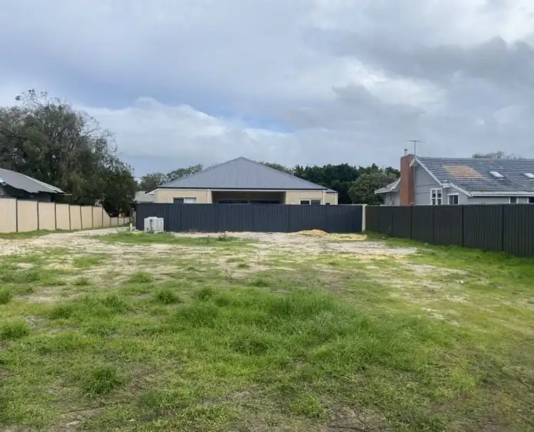 3a Maxted St, West Busselton WA 6280