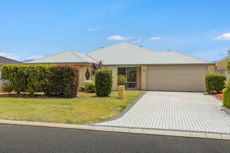 21 Lonsdale Crescent