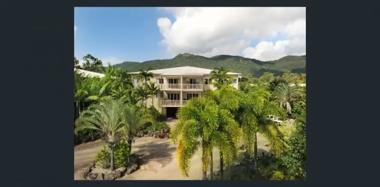 21 Shute Harbour Road