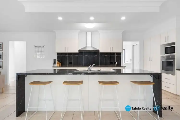 Fourth view of Homely house listing, 2 Lyndhurst Place, Thornlands QLD 4164