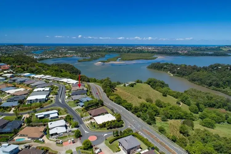 12 Mount Bilinga Circuit