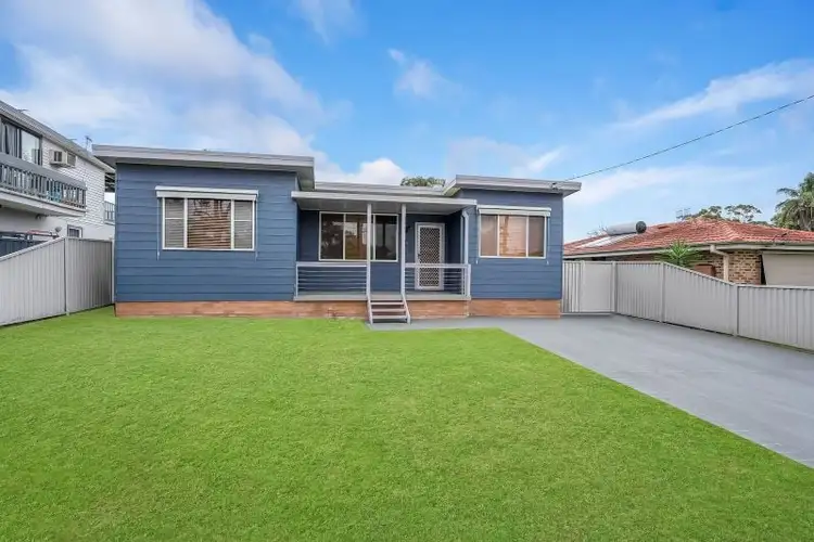 17 Adeline Avenue, Lake Munmorah NSW 2259