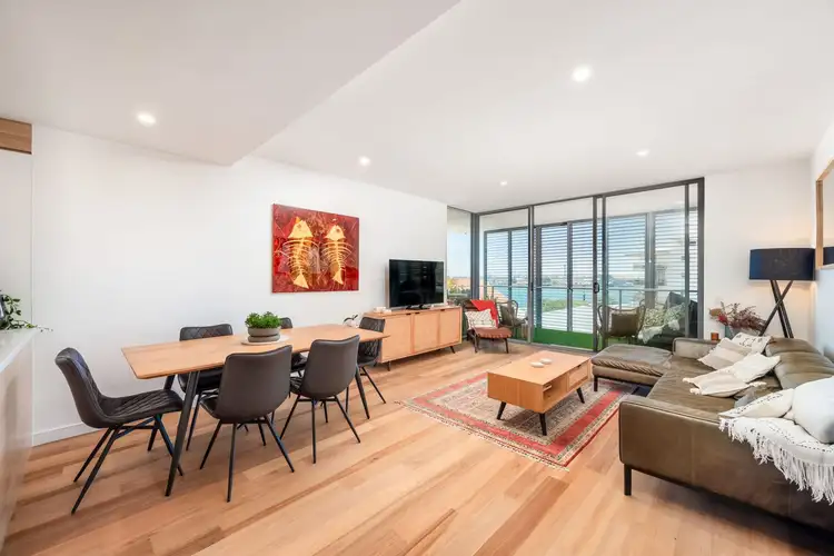 301/15 Honeysuckle Drive, Newcastle NSW 2300