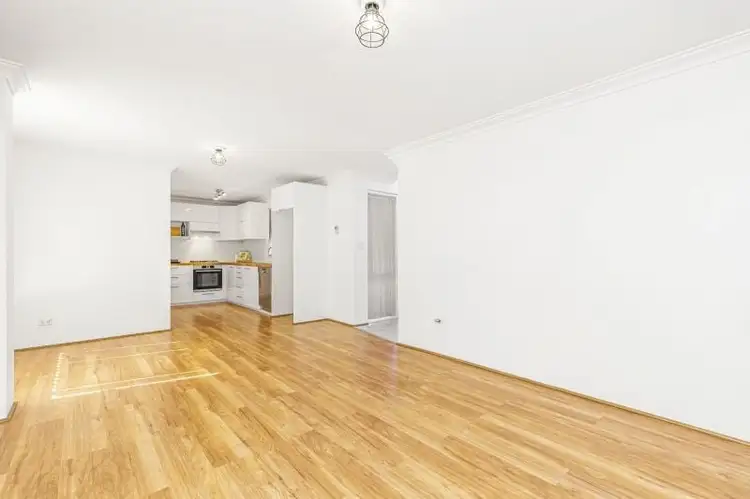 Seventh view of Homely townhouse listing, 5/318 Harborne Street, Glendalough WA 6016