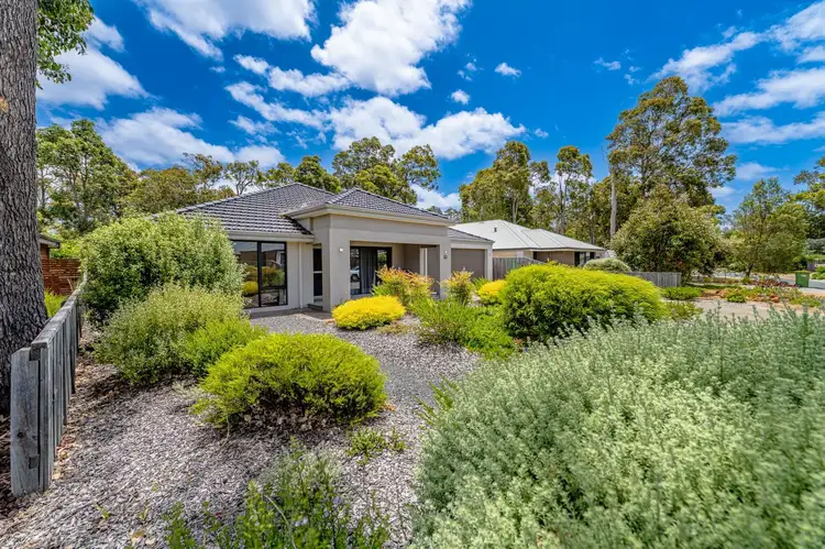 43 Honeysuckle Glen, Cowaramup WA 6284