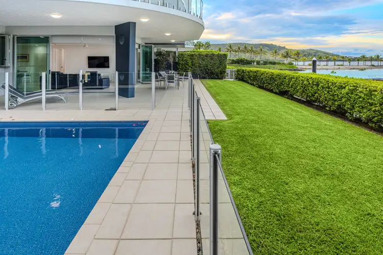 Pavillions 16/1 Airport Drive, Hamilton Island QLD 4803