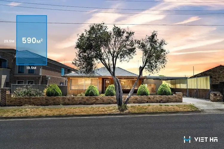 12 Emerald Drive