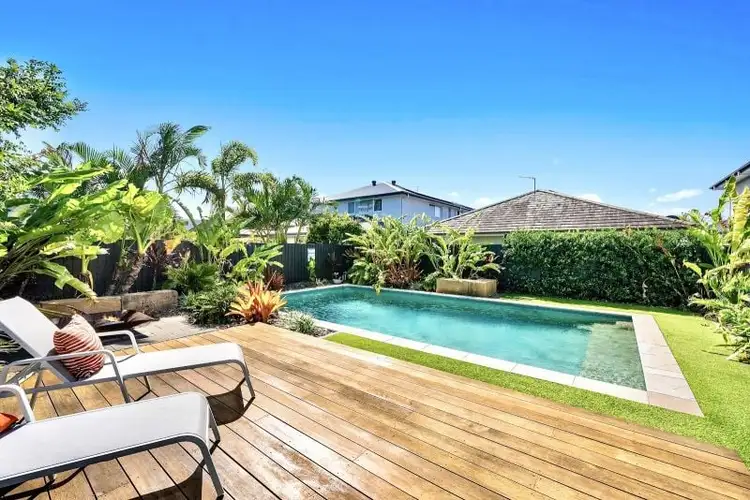 8 Benetti Crescent, Hope Island QLD 4212