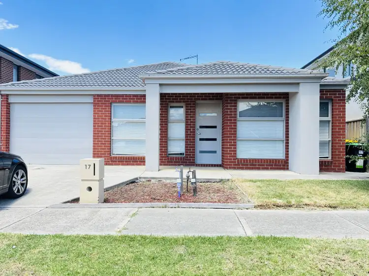 17 Kenora way, Mickleham VIC 3064