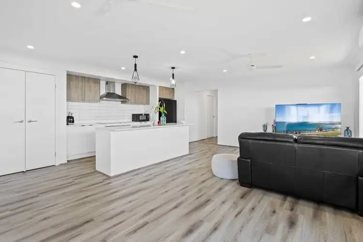 Sixth view of Homely house listing, 4 Classical Circuit, Ripley QLD 4306