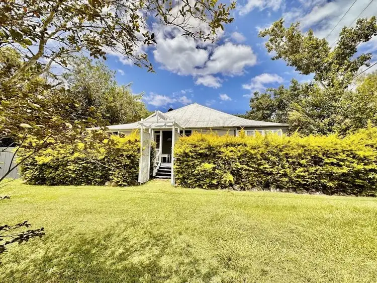 50 Middle Street, Esk QLD 4312