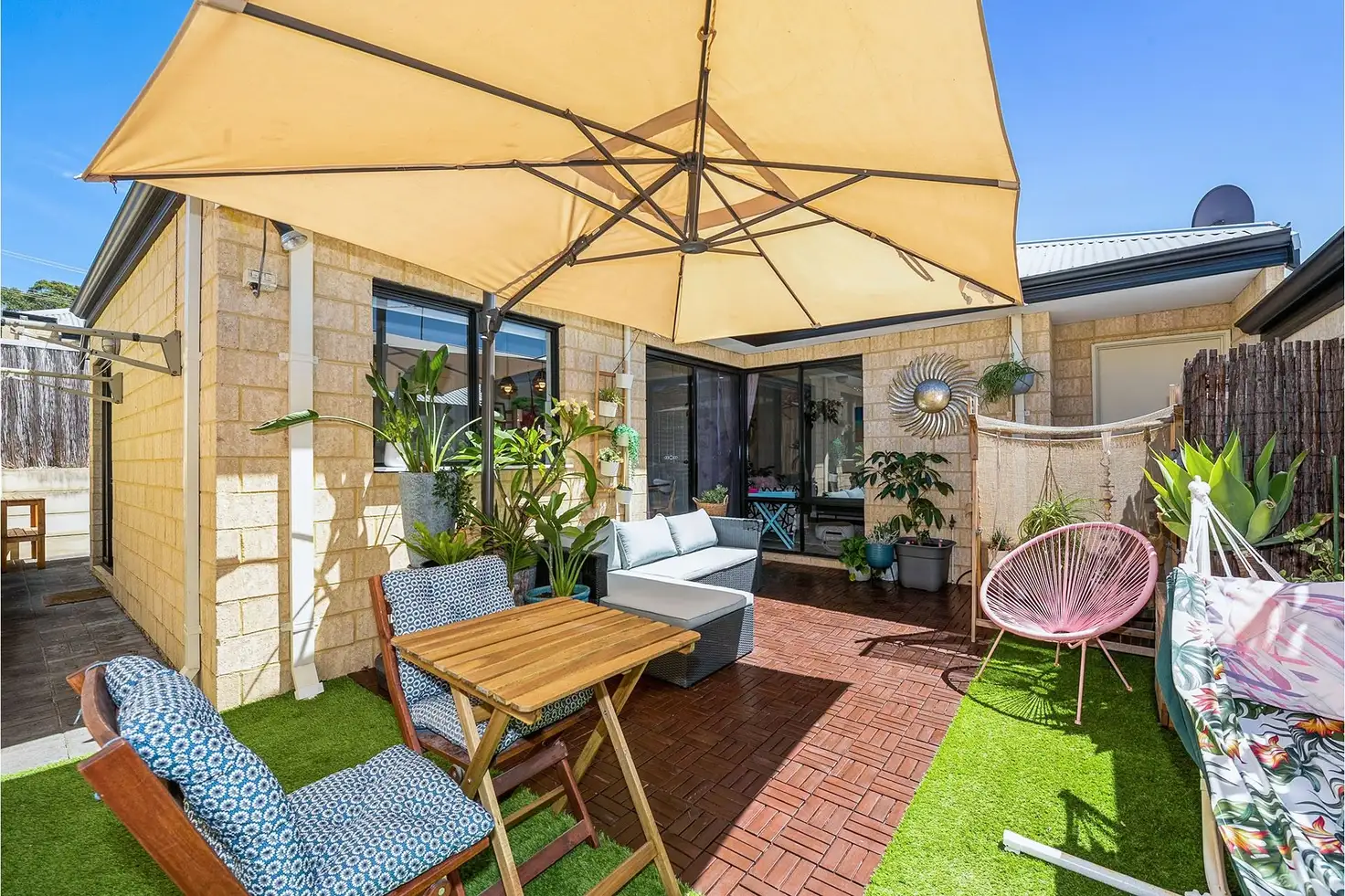 Main view of Homely townhouse listing, 286b Huntriss Road, Doubleview WA 6018