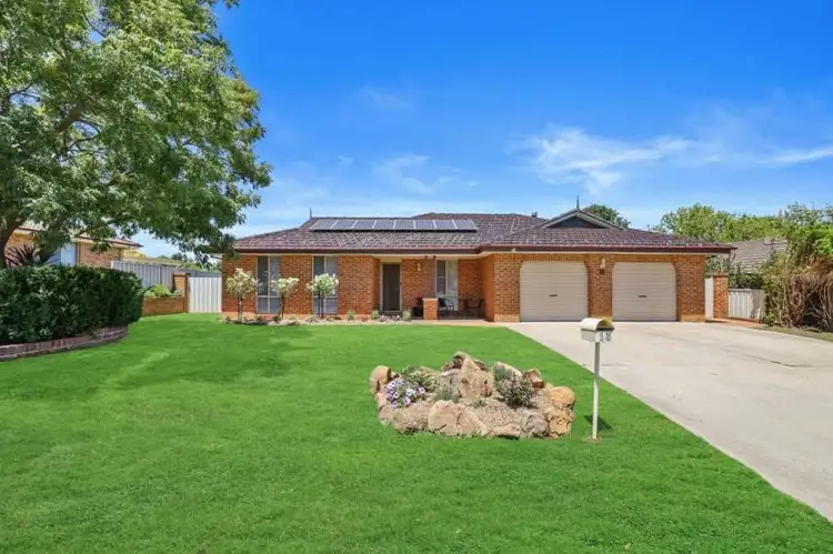 13 Elliot Close, Windradyne NSW 2795