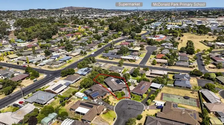 Second view of Homely house listing, 2 Bellshire Place, Mount Gambier SA 5290
