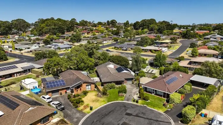 Sixth view of Homely house listing, 2 Bellshire Place, Mount Gambier SA 5290