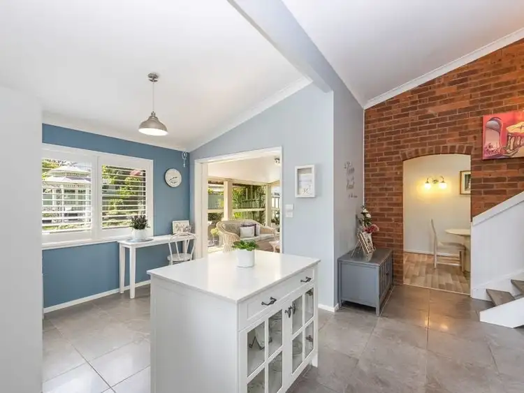 Second view of Homely house listing, 21 Churchill Crescent, Windermere Park NSW 2264