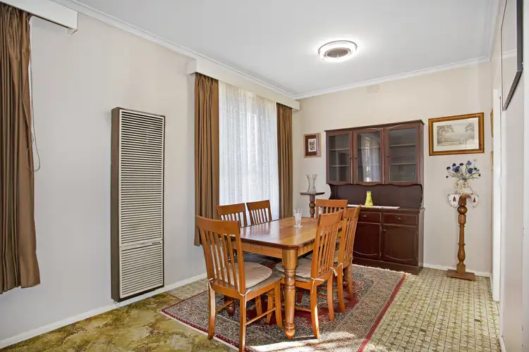 Fifth view of Homely house listing, 2 Marlene Court, Cheltenham VIC 3192