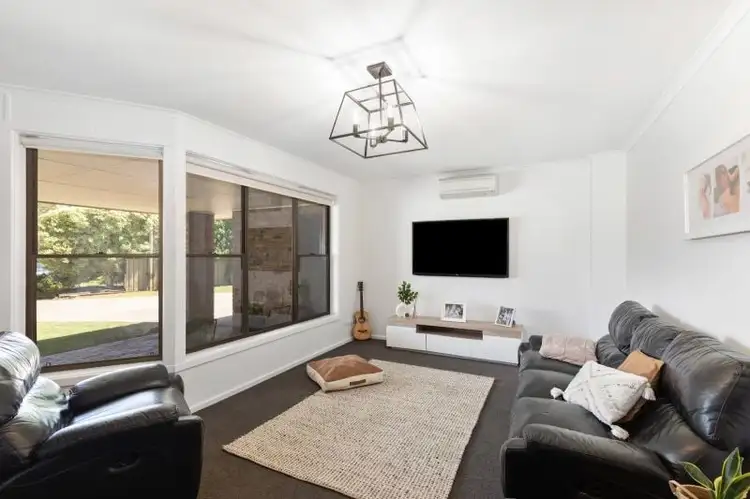Second view of Homely house listing, 3 Bellshire Place, Mount Gambier SA 5290