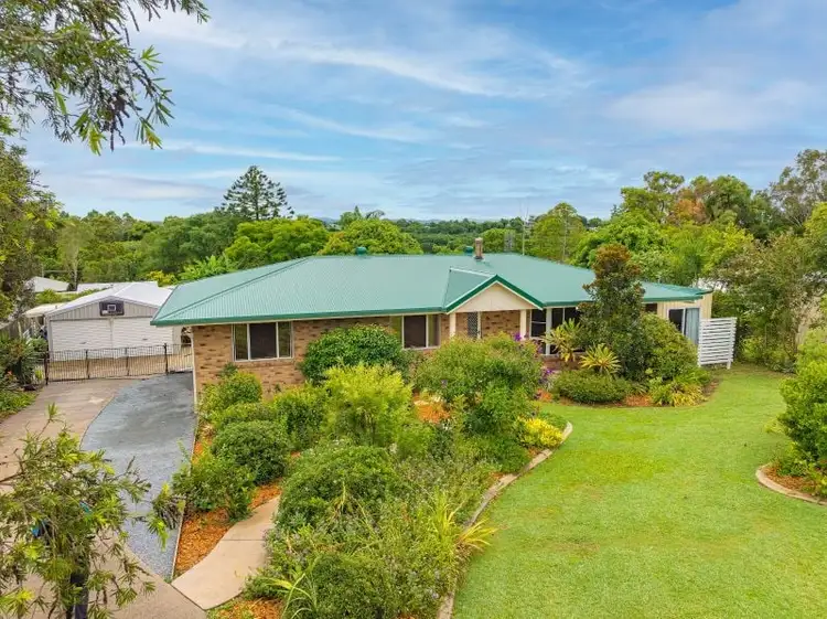 28 Lasiandra Drive
