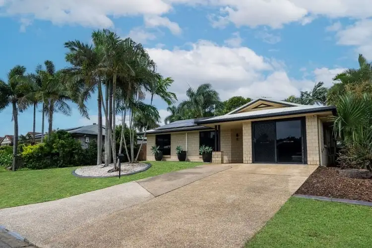 15 Botha Street, Blacks Beach QLD 4740
