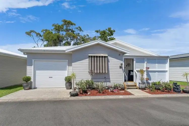 393/25 Mulloway Road, Chain Valley Bay NSW 2259