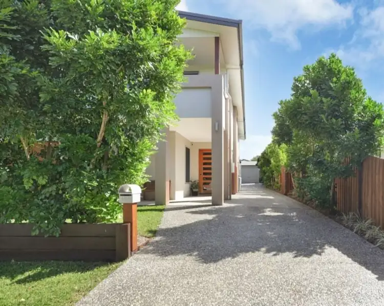 105 Thomas Street, Clontarf QLD 4019